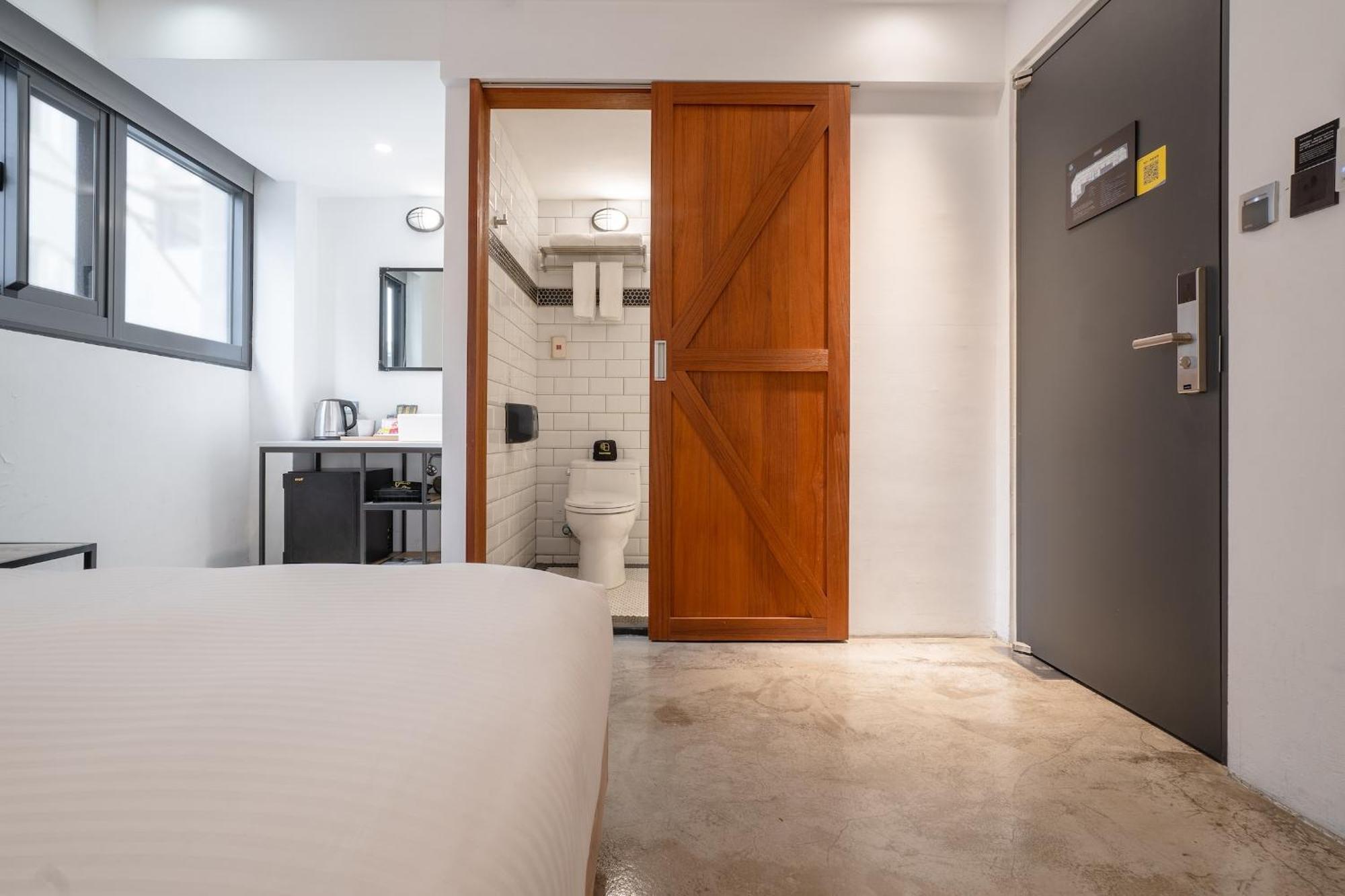 Chase Hotel Taichung Exterior foto
