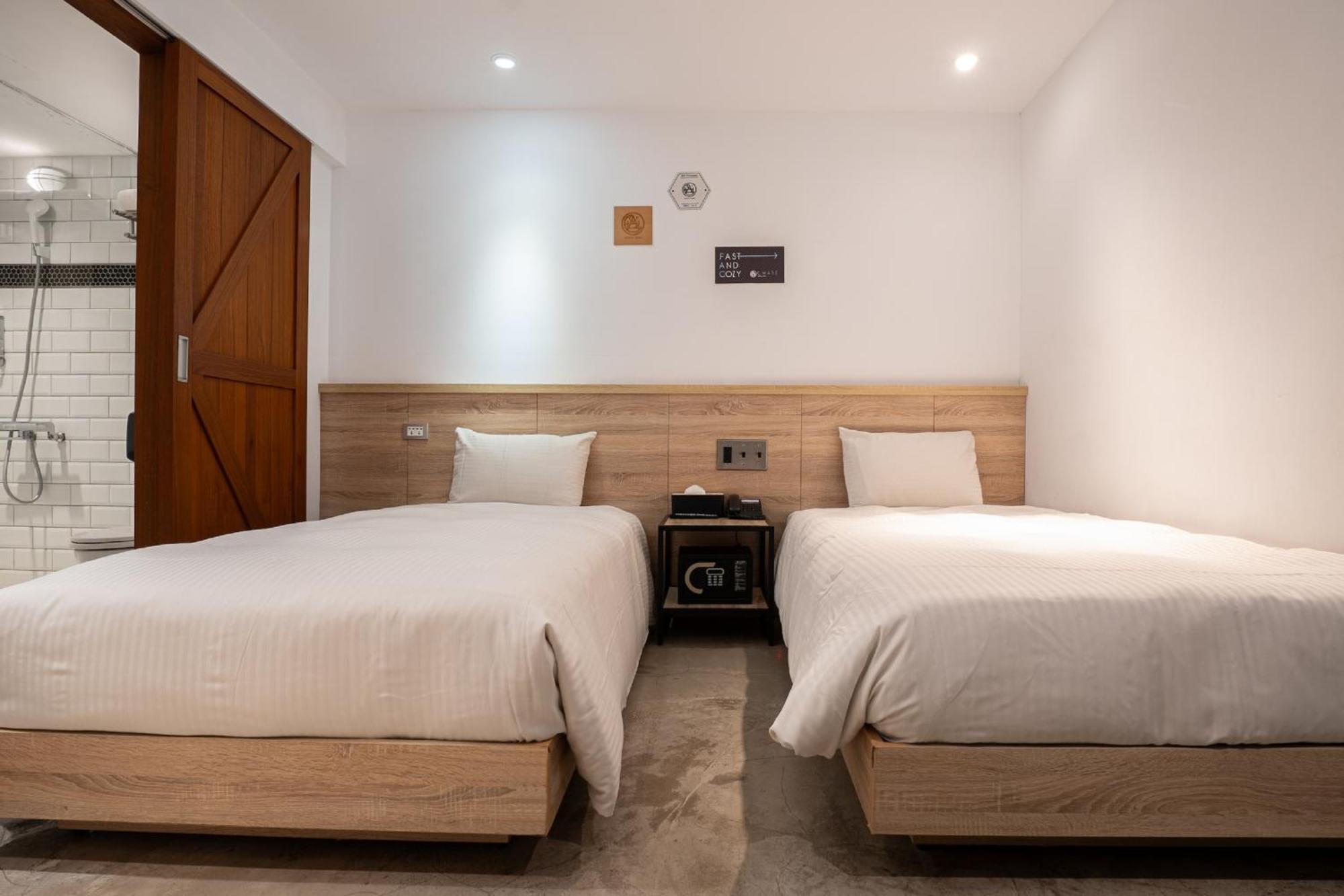 Chase Hotel Taichung Exterior foto