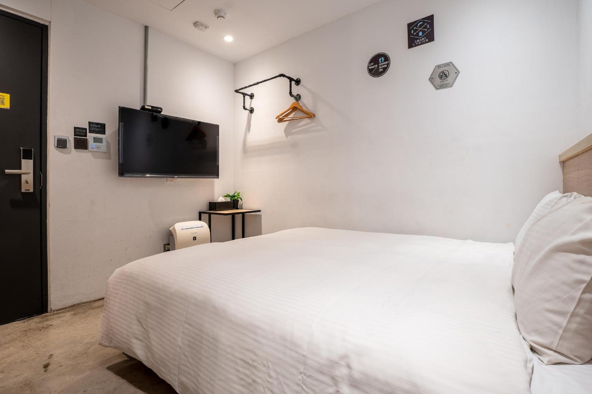Chase Hotel Taichung Exterior foto