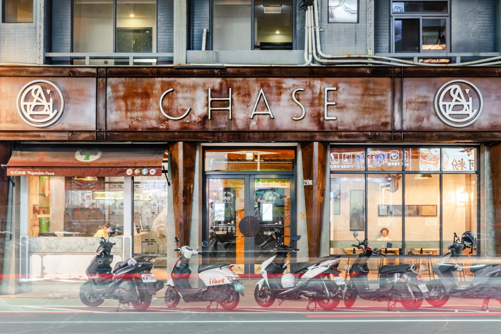 Chase Hotel Taichung Exterior foto