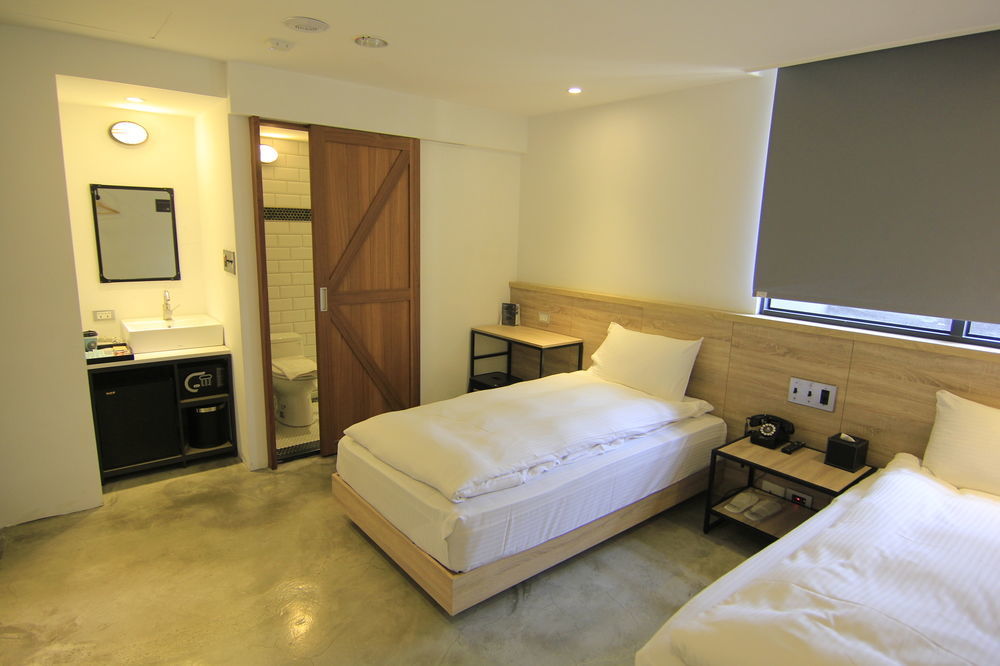 Chase Hotel Taichung Exterior foto